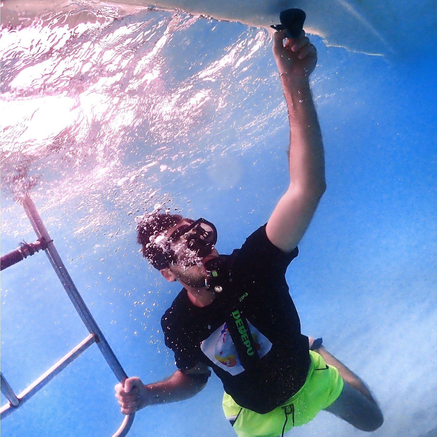 Mini Scuba Tank Pressure Drop: 5 Warning Signs to Monitor