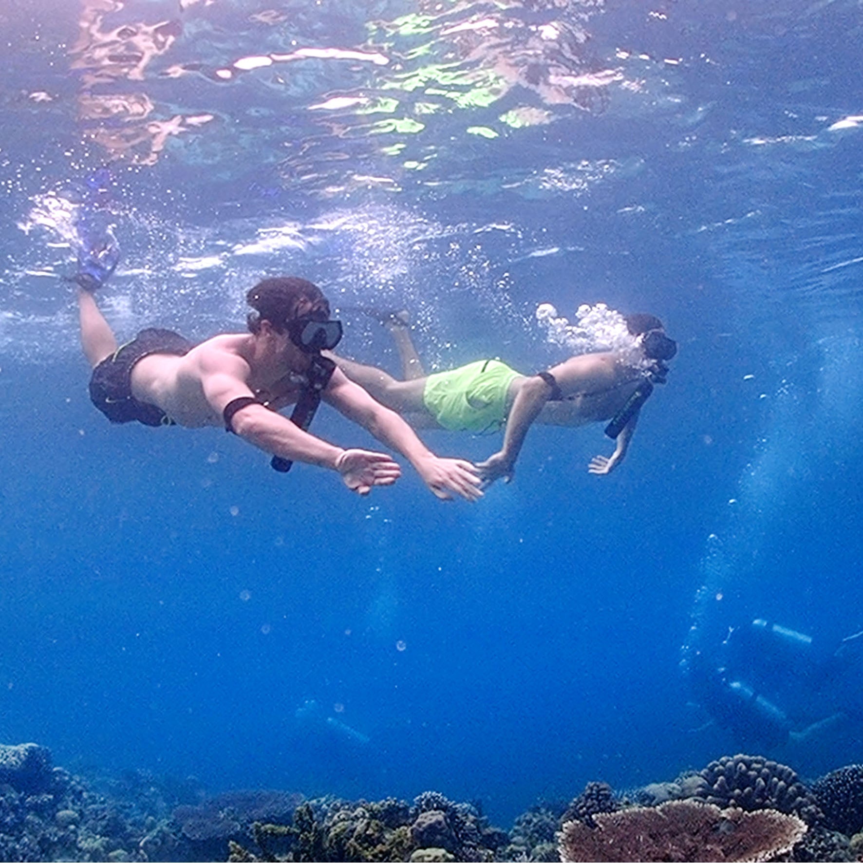 Essential snorkel gear: 6 items paired with mini tank