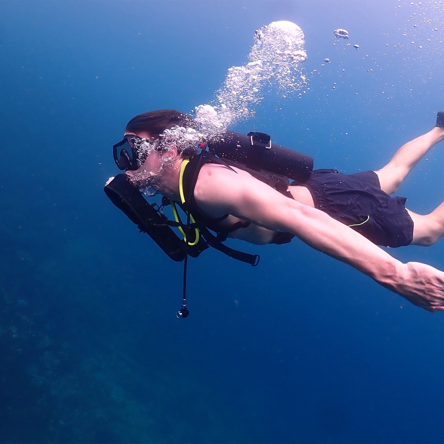 Is a scuba tank 100% oxygen