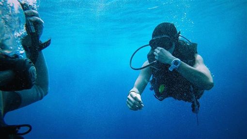 Tank Neck Thread Cleaning: 7 Step Corrosion Prevention Guide