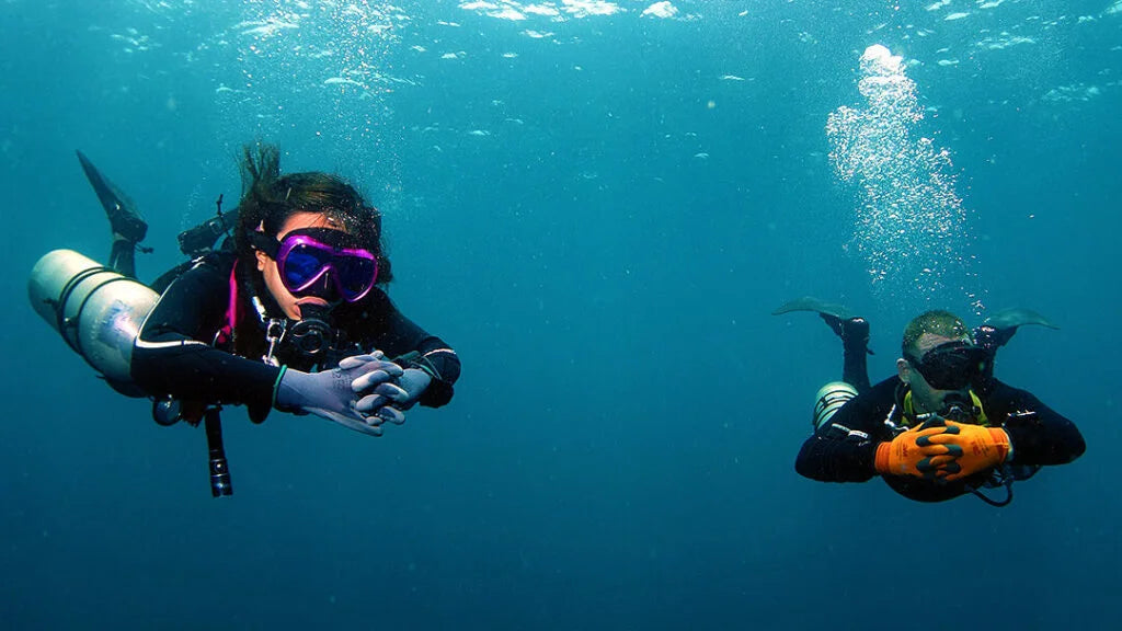 Scuba tank maintenance schedule: 6 monthly checkpoints