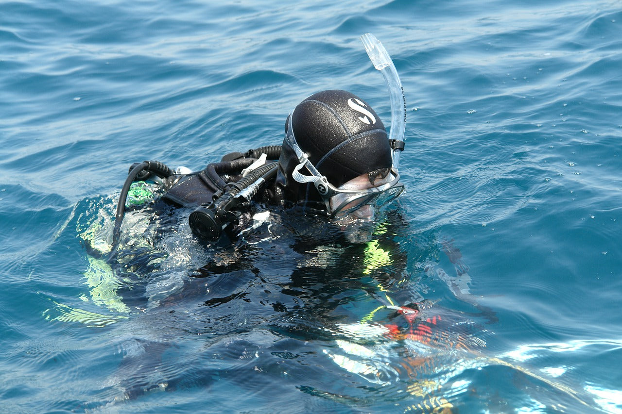 Mini Scuba Tank Accessories: Top 7 Essential Add-Ons