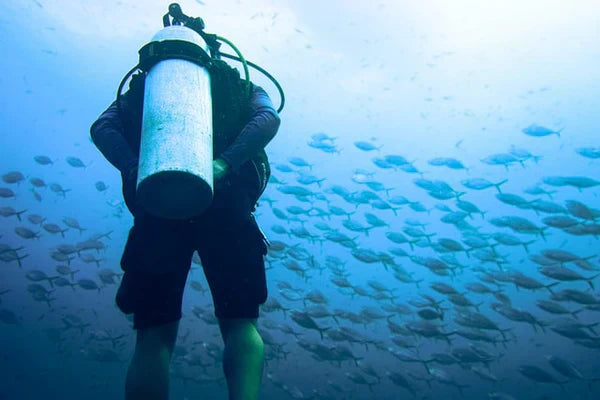 Mini scuba tank lifespan guide: 5 factors affecting longevit