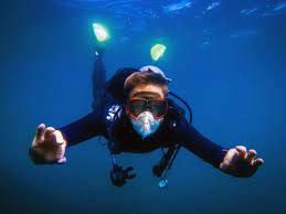 Mini vs standard scuba tank: 6 crucial differences