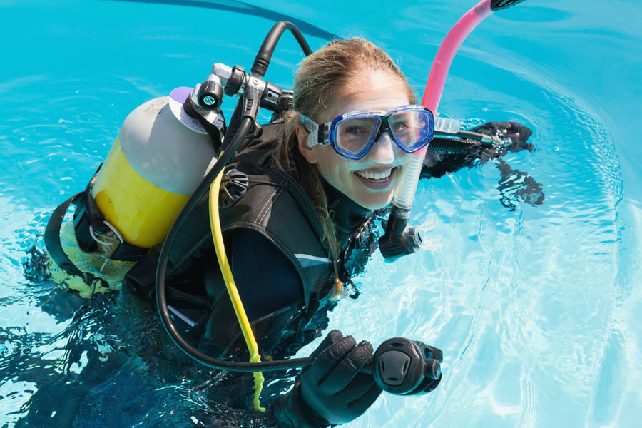 How to use a snorkel with long hair 4 secure methods